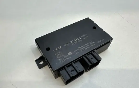 Audi A3 S3 8P Tow bar trailer control unit/module 1K0907383E