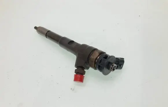 Renault Captur Fuel injector 8201108033 0445110485