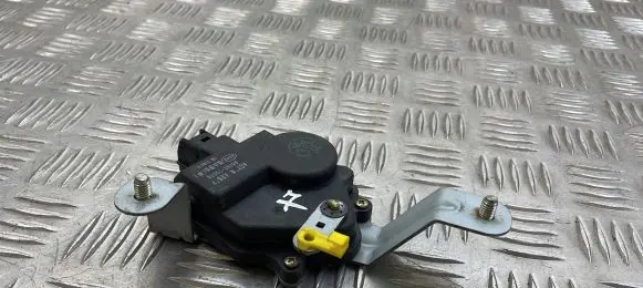 Hyundai Getz Air flap motor/actuator 9575010000