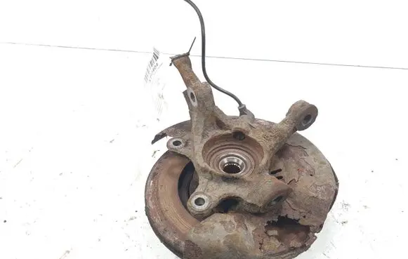Toyota Yaris Front wheel hub spindle knuckle