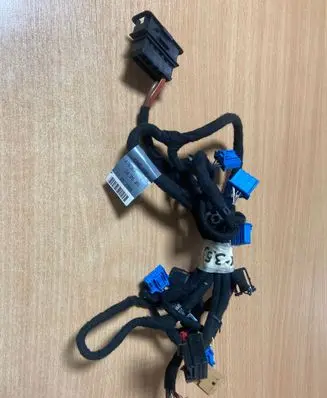 Skoda Octavia Mk2 (1Z) Front door wiring loom 1K2971566AD 09939779L