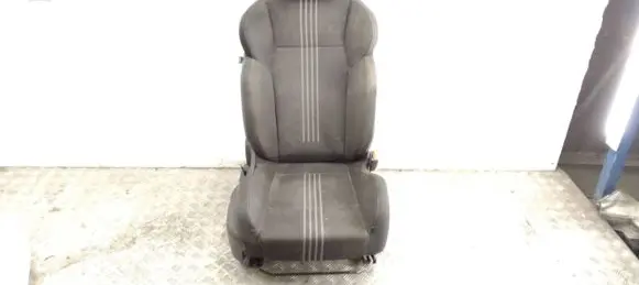 Renault Megane IV Front passenger seat 