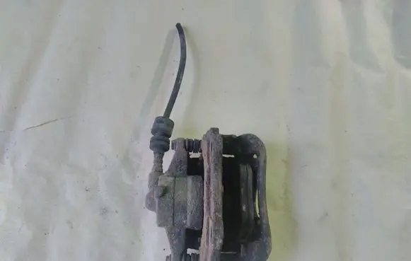 Fiat Multipla Front brake caliper