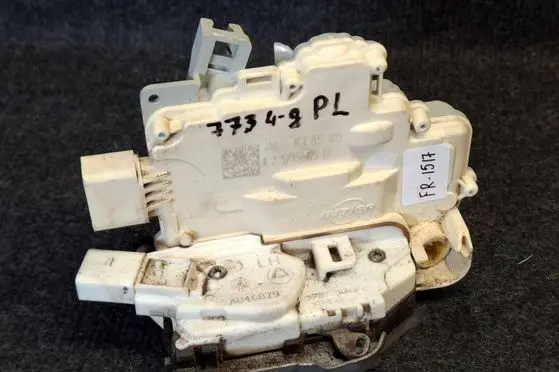 Audi A6 S6 C7 4G Front door lock 4G1837015