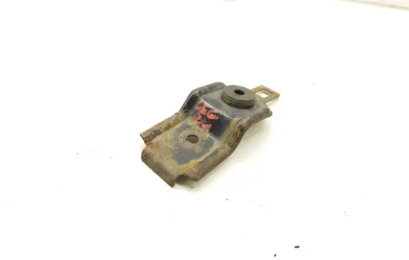 Subaru Legacy Radiator mount bracket