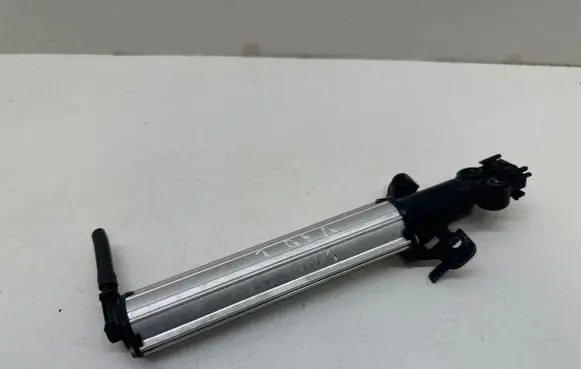 Volvo V60 Headlight washer spray nozzle 2308457