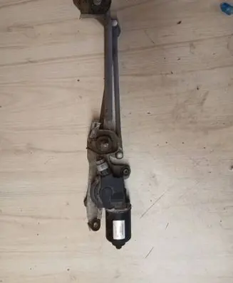 Mitsubishi Colt Front wiper linkage and motor 8250A153 12H06B MS1592006821