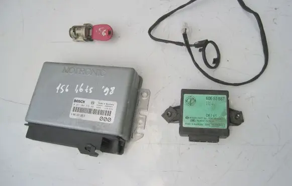 Alfa Romeo 156 Engine control unit/module ECU 0261204772 00465203060 000