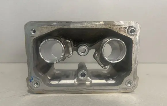 BMW 3 GT F34 Other cylinder head part 7605104 24400515