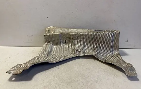 BMW X6 F16 Exhaust heat shield 7185028 77772210