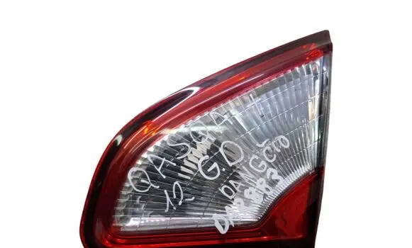 Nissan Qashqai+2 Tailgate rear/tail lights B26550BR01A 09113