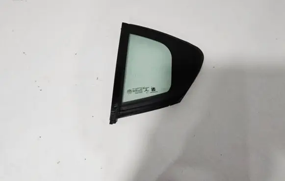 Alfa Romeo Giulia Rear side window 50545329 0050545329 E000255