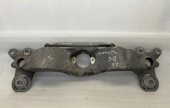 Audi A4 S4 B6 8E 8H Gearbox mounting bracket 8E0399263AG