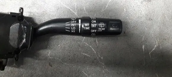 Toyota Avensis T250 Fog light switch 17A164LH2
