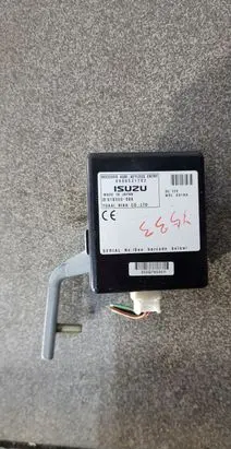 Isuzu D-Max Door central lock control unit/module 8980531702