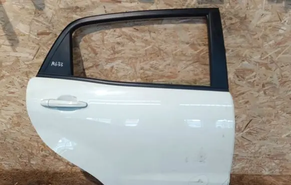 SsangYong Korando Rear door