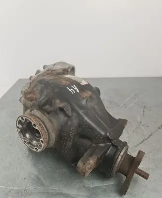 BMW X1 E84 Rear differential 7614713 761471301 346