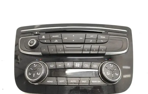 Peugeot 508 RXH Climate control unit
