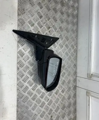 Hyundai Sonata Front door electric wing mirror E4012273