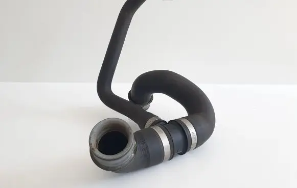 Mercedes-Benz Sprinter W906 Engine coolant pipe/hose A9065011482