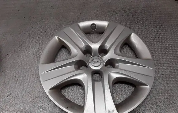 Opel Insignia A R17 wheel hub/cap/trim 13312568 13312569