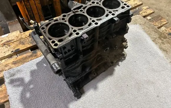 Volkswagen Caddy Engine block 