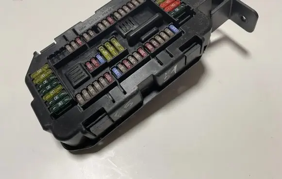 BMW X5 F15 Fuse module 9265835