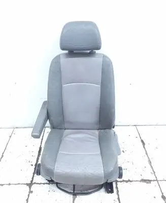 Mercedes-Benz Vito Viano W639 Front driver seat 00095210