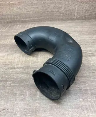 Volkswagen PASSAT B6 Air intake duct part 1K0129618AT