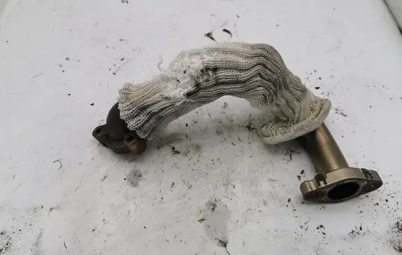 Jeep Grand Cherokee EGR valve line/pipe/hose NOCODE