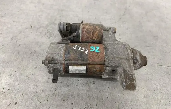 Toyota Yaris Starter motor 