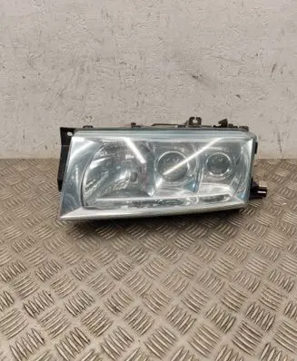 Skoda Octavia Mk1 (1U) Headlight/headlamp 1U1941015M