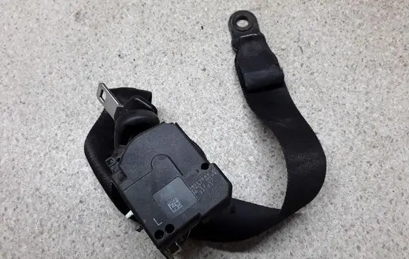 Ford Focus Front seatbelt 34017855D