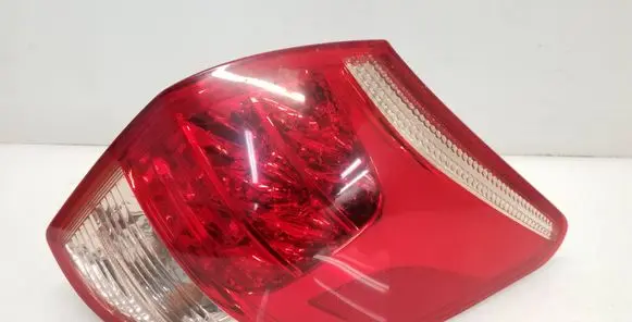Toyota RAV 4 (XA30) Rear/tail lights 1090037