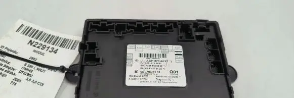 Mercedes-Benz S W221 Central body control module A2218704495