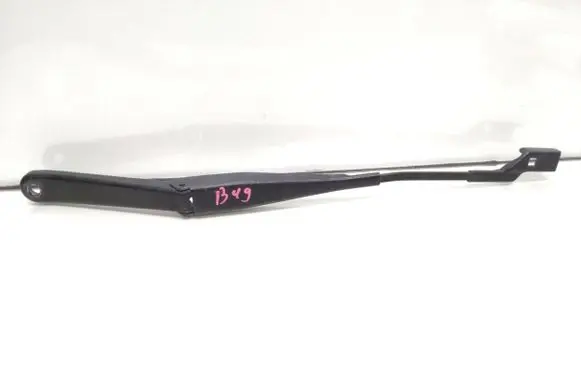 Ford Fiesta Front wiper blade arm 8A6117526DE