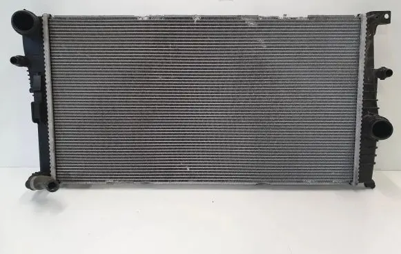 BMW 3 F30 F35 F31 Coolant radiator 8482946 15272311 2203M163267E