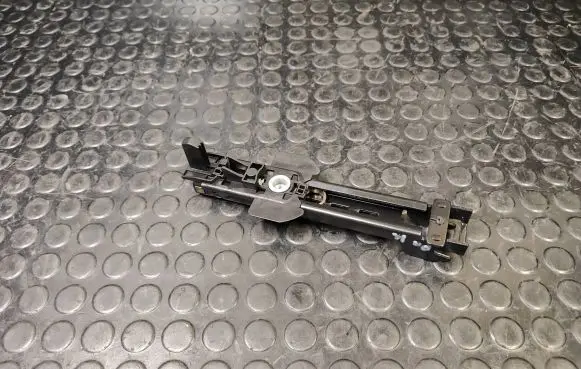 Skoda Superb B6 (3T) Seat belt adjustment rail 8E0857833A