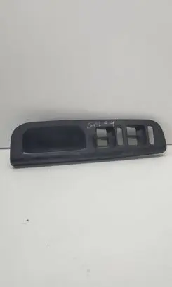 Volkswagen PASSAT B5 Front door window switch trim 3B1867171E