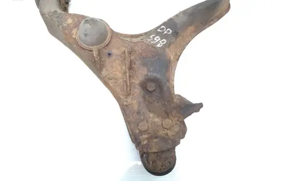 Mitsubishi Pajero Front lower control arm/wishbone Mr510417