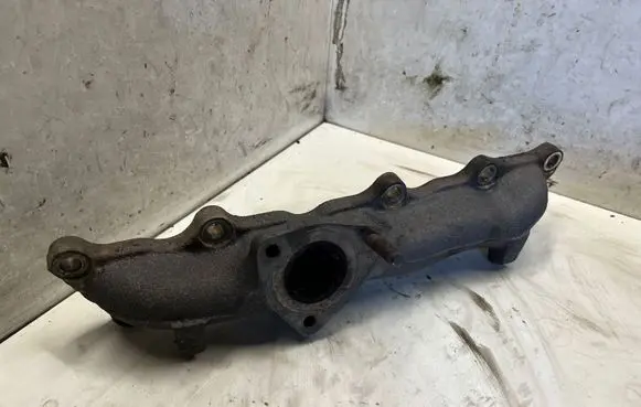 Honda CR-V Exhaust manifold