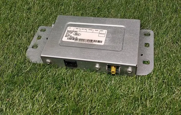 Ford Explorer Other control units/modules 8S4T18C963AF 28126410