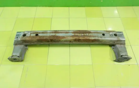 Subaru Impreza II Front bumper foam support bar PRZOD