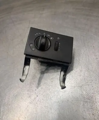 Mercedes-Benz Vito Viano W639 Light switch A6395450204 05ZGS003