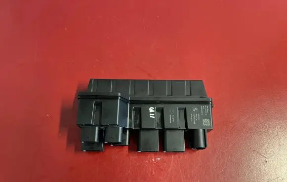BMW X1 U11 Power management control unit 7952991 12637952991