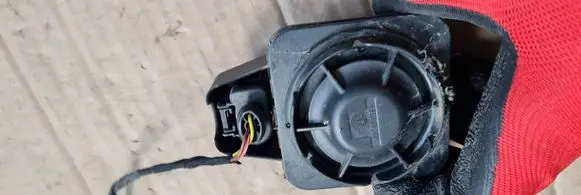 Audi A4 S4 B9 Alarm system siren 5Q0951605A 28523571 0313005D