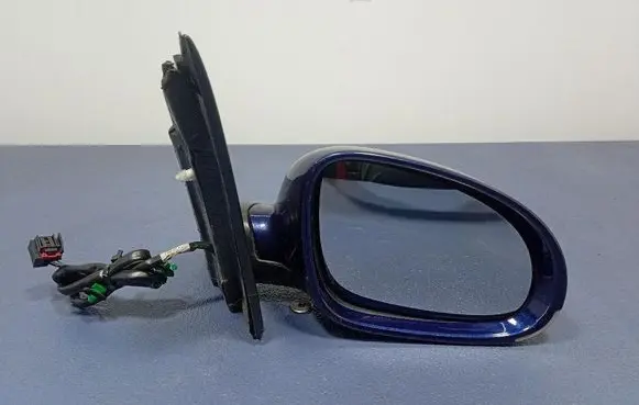Volkswagen Golf IV Front door electric wing mirror 