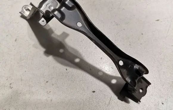 Battery bracket