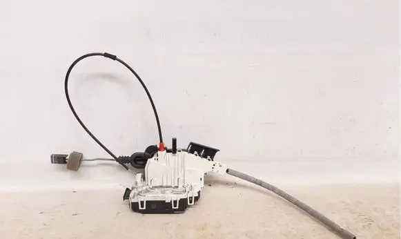 Mercedes-Benz SL R231 Front door lock A2317600640