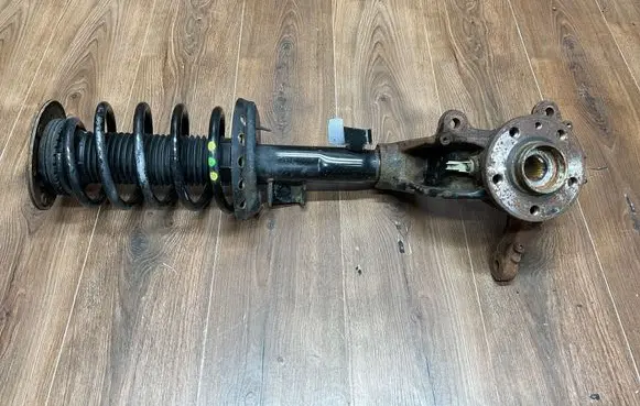 Volvo V70 Front shock absorber with coil spring 31317794